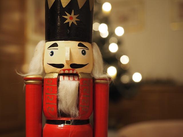 Wooden nutcracker toy